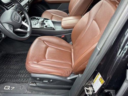 2019 Audi Q7 55 Premium Plus