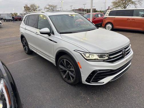 2024 Volkswagen Tiguan 2.0T SEL R-Line 4MOTION