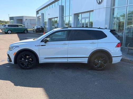 Opal White Pearl 2024 Volkswagen Tiguan 2.0T SE R-Line Black