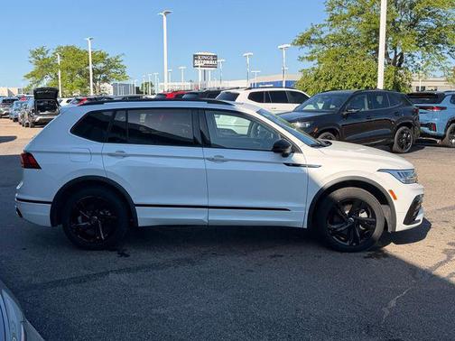Opal White Pearl 2024 Volkswagen Tiguan 2.0T SE R-Line Black