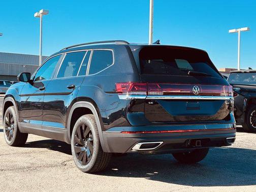 2026 Volkswagen Atlas 2.0T SE w/Technology 4MOTION