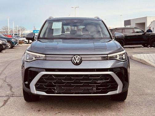 2025 Volkswagen Taos 1.5T SEL