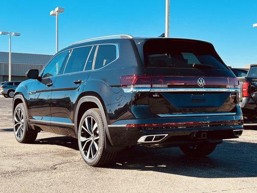 2026 Volkswagen Atlas 2.0T SEL Premium R-Line 4MOTION
