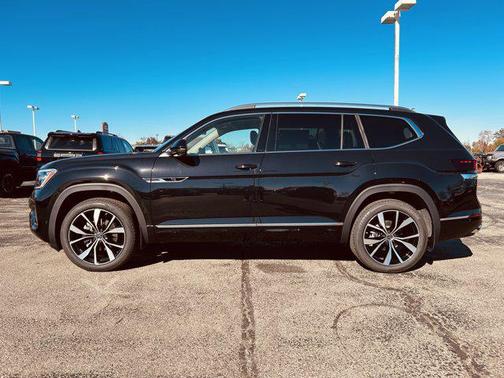 2026 Volkswagen Atlas 2.0T SEL Premium R-Line 4MOTION