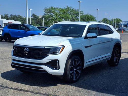 2025 Volkswagen Atlas Cross Sport 2.0T SEL Premium