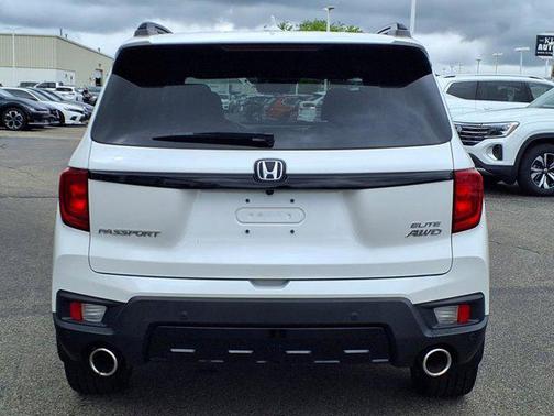 2022 Honda Passport AWD Elite