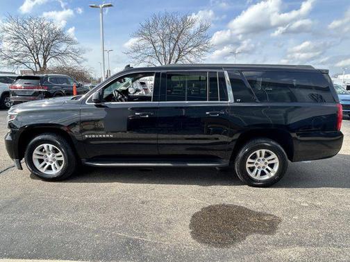 2017 Chevrolet Suburban LT