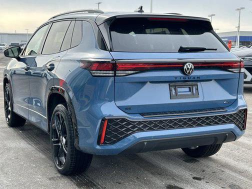 2026 Volkswagen Tiguan 2.0T SE R-Line Black 4MOTION