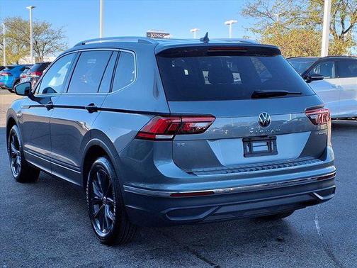 2024 Volkswagen Tiguan 2.0T SE 4MOTION