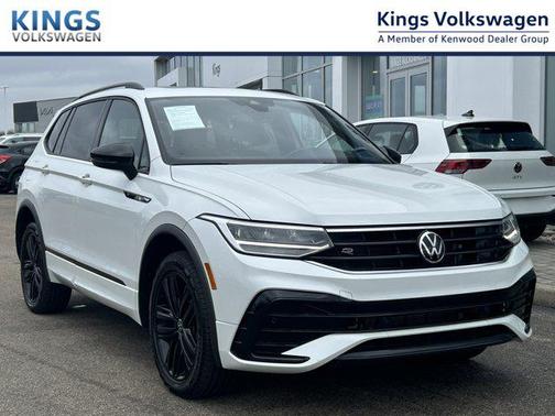2022 Volkswagen Tiguan 2.0T SE R-Line Black 4MOTION