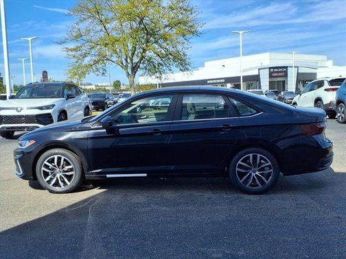 2025 Volkswagen Jetta 1.5T SE