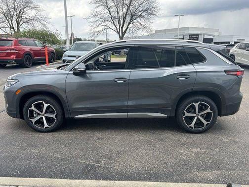Platinum Gray Metallic 2026 Volkswagen Tiguan 2.0T SE 4MOTION