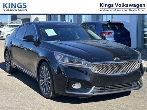 2017 Kia Cadenza Premium