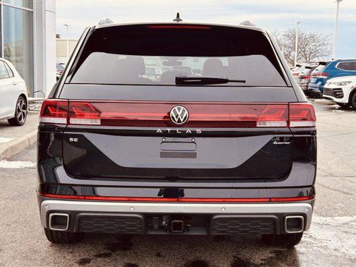 2025 Volkswagen Atlas 2.0T Peak Edition