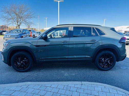 2026 Volkswagen Atlas Cross Sport 2.0T SEL