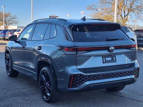 2025 Volkswagen Tiguan 2.0T SE R-Line Black 4MOTION