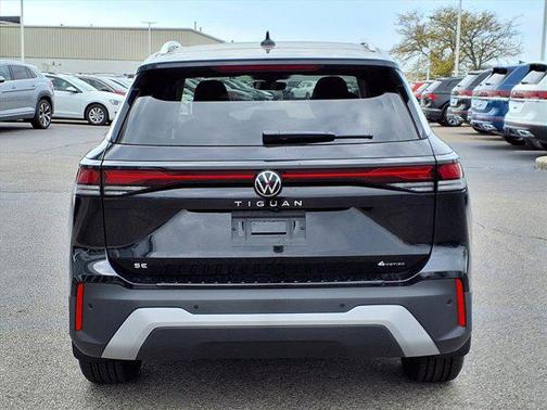 2025 Volkswagen Tiguan 2.0T SE 4MOTION