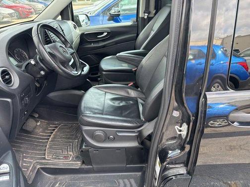 2017 Mercedes-Benz Metris Base