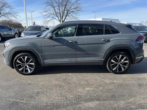 2026 Volkswagen Atlas Cross Sport 2.0T SEL Premium