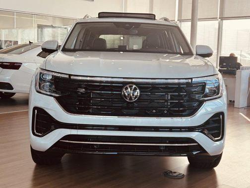 2026 Volkswagen Atlas 2.0T SEL Premium R-Line 4MOTION