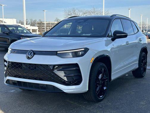 2026 Volkswagen Tiguan 2.0T SE R-Line Black 4MOTION