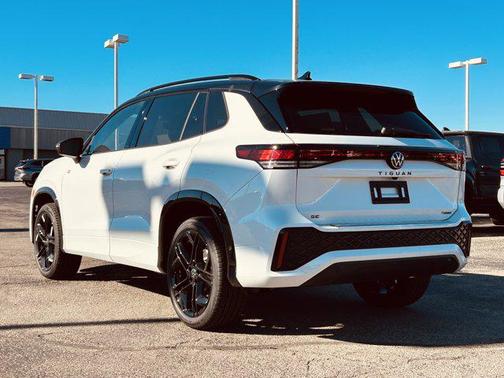 2026 Volkswagen Tiguan 2.0T SE R-Line Black 4MOTION