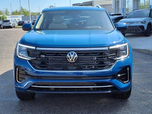 2025 Volkswagen Atlas 2.0T SEL Premium R-Line 4MOTION