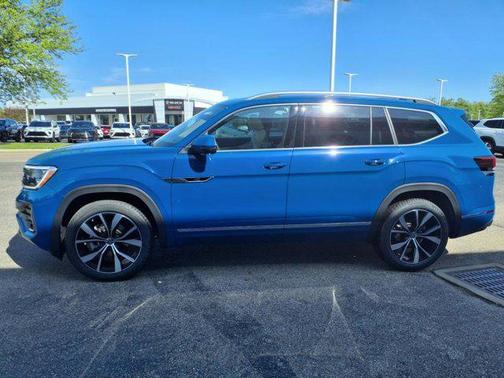 2025 Volkswagen Atlas 2.0T SEL Premium R-Line 4MOTION