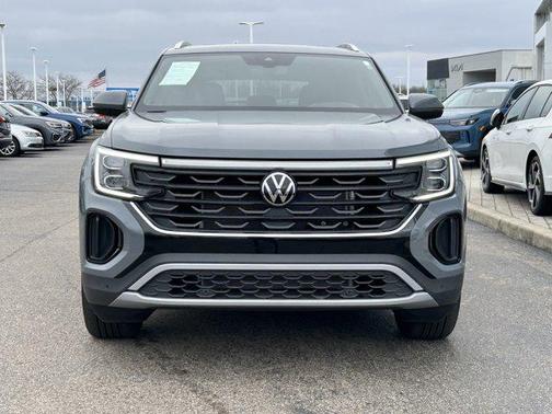 2025 Volkswagen Atlas Cross Sport 2.0T SEL