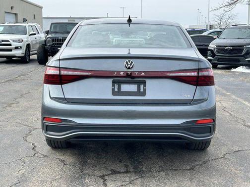 2025 Volkswagen Jetta 1.5T SE