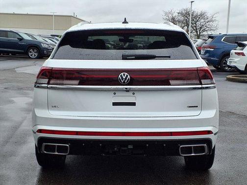 2026 Volkswagen Atlas Cross Sport 2.0T SEL Premium
