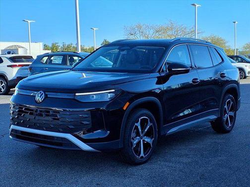2025 Volkswagen Tiguan 2.0T SE 4MOTION