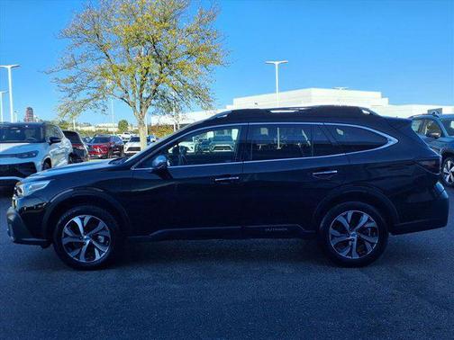 2022 Subaru Outback Touring XT