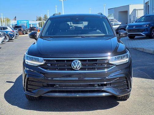 2024 Volkswagen Tiguan 2.0T SE R-Line Black 4MOTION