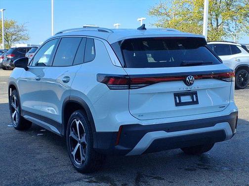 2025 Volkswagen Tiguan 2.0T SE 4MOTION