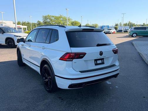 Opal White Pearl 2024 Volkswagen Tiguan 2.0T SE R-Line Black