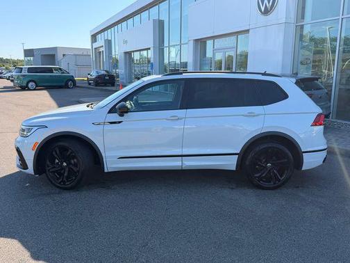 Opal White Pearl 2024 Volkswagen Tiguan 2.0T SE R-Line Black