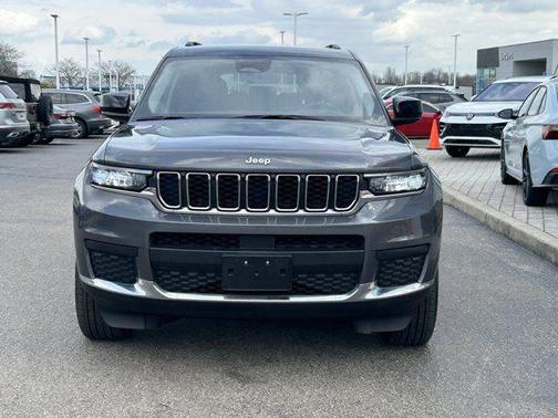 Baltic Gray Metallic Clearcoat 2023 Jeep Grand Cherokee L Laredo