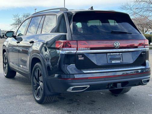 2026 Volkswagen Atlas 2.0T SE w/Technology 4MOTION
