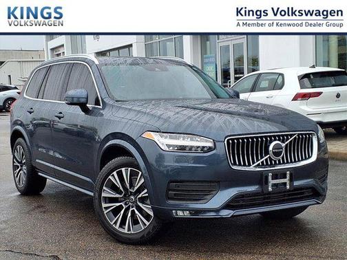 2021 Volvo XC90 T5 Momentum