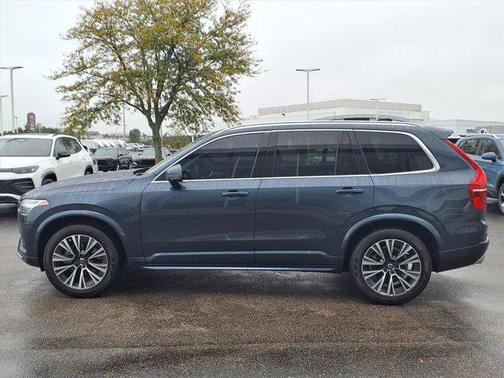 2021 Volvo XC90 T5 Momentum