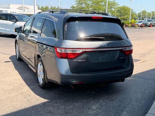 Polished Metal Metallic 2011 Honda Odyssey Touring Elite