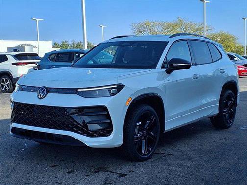 2025 Volkswagen Tiguan 2.0T SE R-Line Black 4MOTION