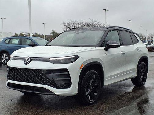 2025 Volkswagen Tiguan 2.0T SE R-Line Black 4MOTION