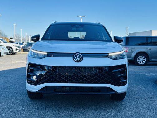 2026 Volkswagen Tiguan 2.0T SE R-Line Black 4MOTION