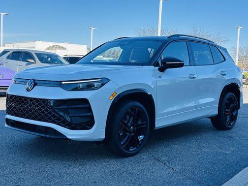 2026 Volkswagen Tiguan 2.0T SE R-Line Black 4MOTION