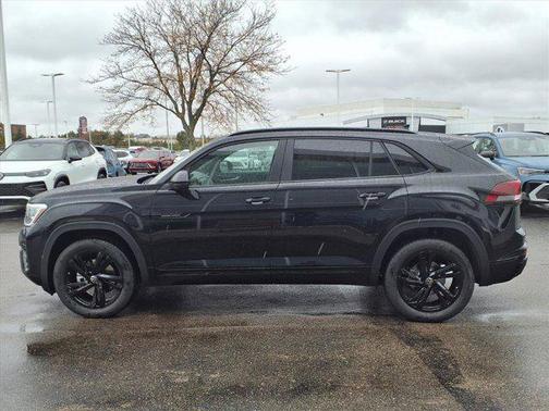 2026 Volkswagen Atlas Cross Sport 2.0T SEL