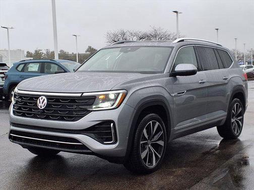 2025 Volkswagen Atlas 2.0T SEL Premium R-Line 4MOTION