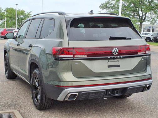 2024 Volkswagen Atlas 2.0T SE w/Technology 4MOTION