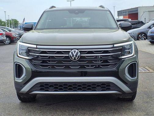 2024 Volkswagen Atlas 2.0T SE w/Technology 4MOTION